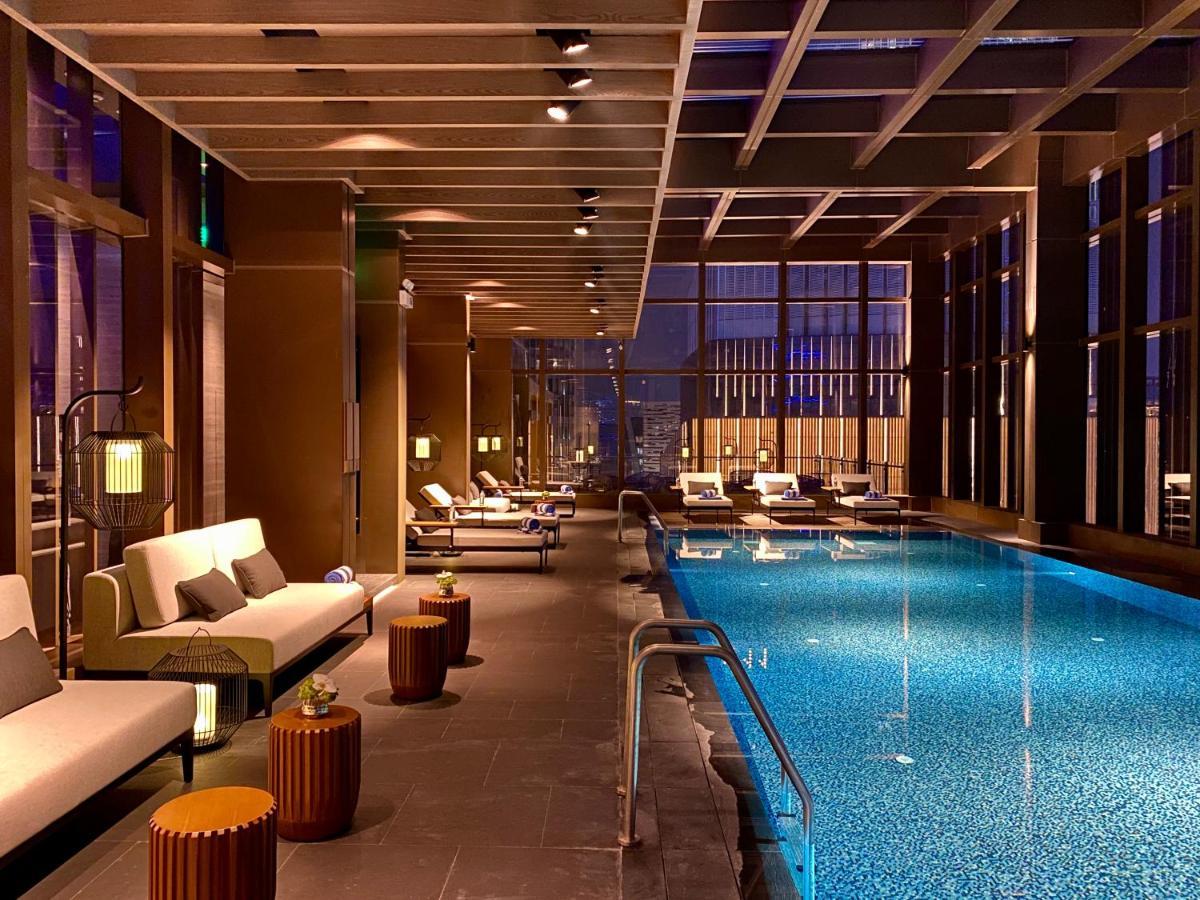 Jumeirah Guangzhou-Complimentary Shuttle Bus To Canton Fair Complex Exteriör bild