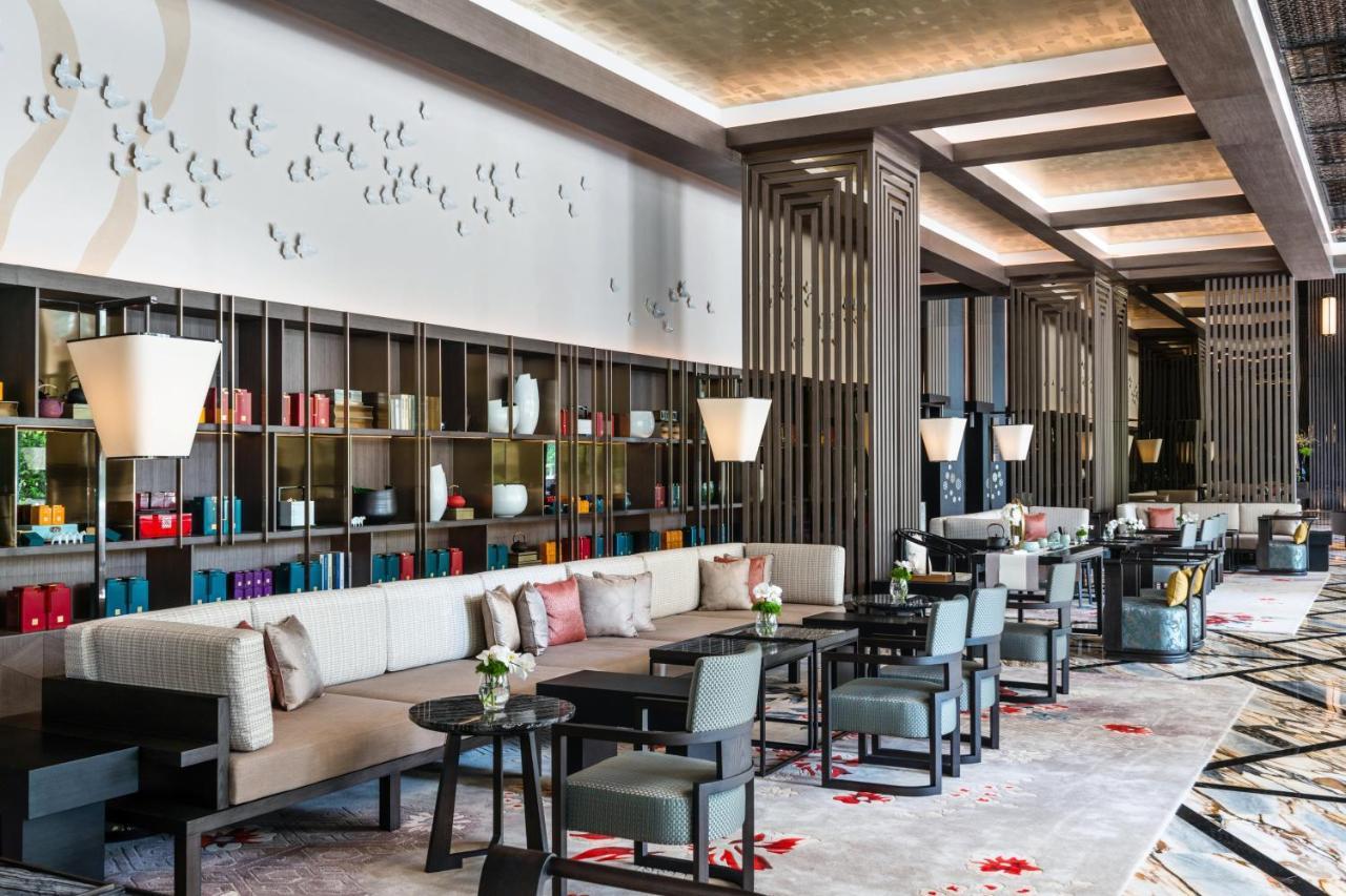 Jumeirah Guangzhou-Complimentary Shuttle Bus To Canton Fair Complex Exteriör bild